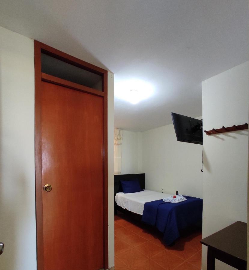 פוארטו צ'יקמה Hotel Nuevo Amanecer מראה חיצוני תמונה