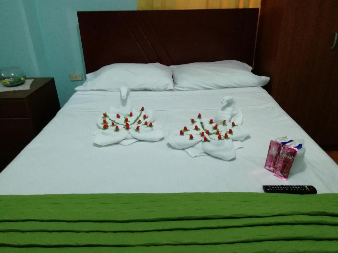 פוארטו צ'יקמה Hotel Nuevo Amanecer מראה חיצוני תמונה